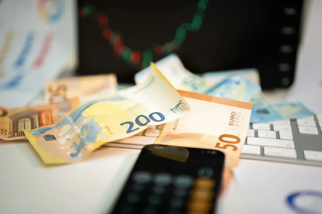 Prețurile la case din capitala Australiei scad în toate piețele majore, pentru prima dată în 15 ani