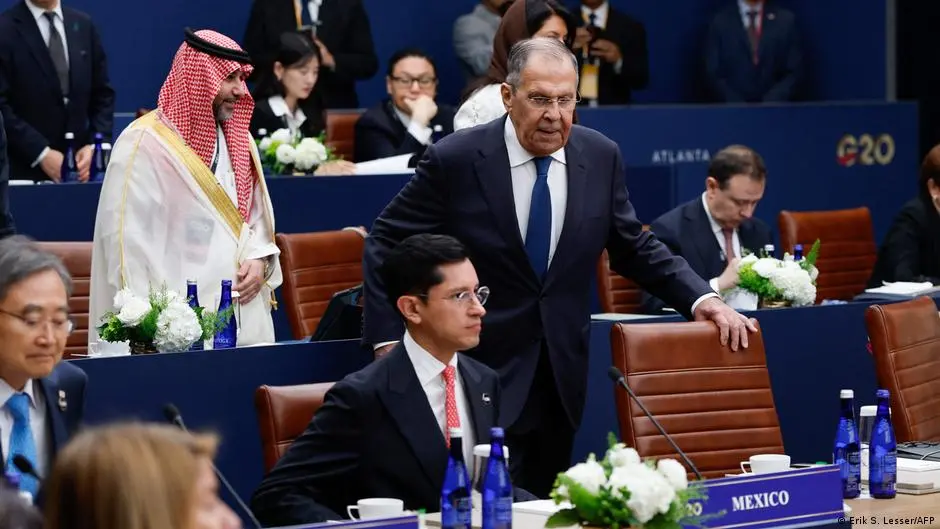 Diplomații europeni refuză să se pozeze cu Lavrov la G20