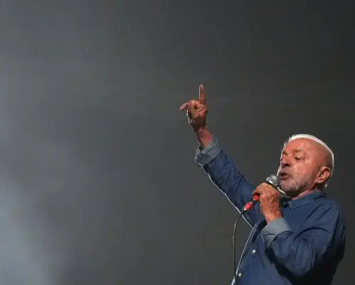 Cum a vârstul WhatsApp și protestele studențești victoria lui Lula în Brazilia