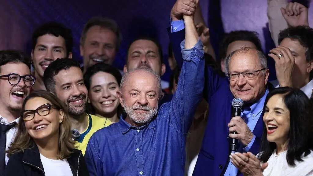 Lula câștigă al patrulea mandat în Brazilia