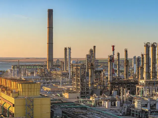 Statul câștigă din pariu vechi al lui Patriciu: acțiuni Rompetrol